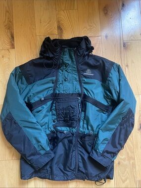 VINTAGE 90s Misty Mountain Winter jacket